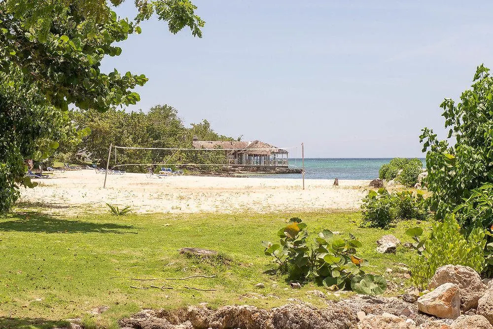 Sea Breeze Beach Studio - Negril Apartment